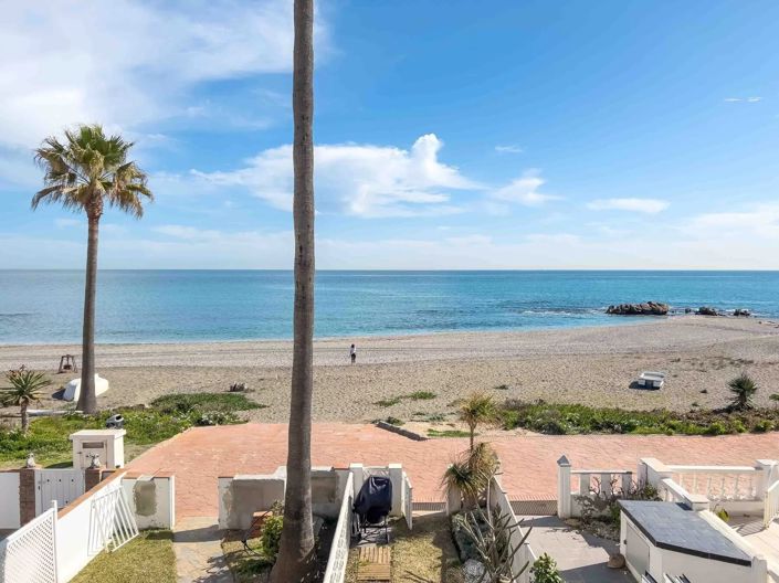 Image No.22-2 Bed Townhouse for sale