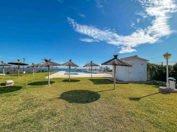 Image No.26-2 Bed Townhouse for sale