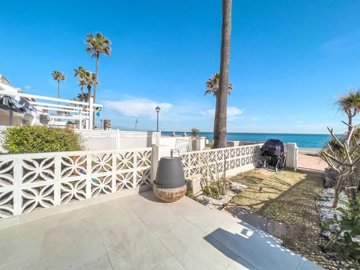 1447-523498-78d1f4f8b6655591b02d22fabb36a692d