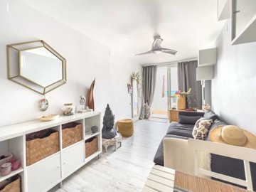 1447-523498-78d1f4f8b6655591b02d22fabb36a692d