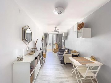 1447-523498-78d1f4f8b6655591b02d22fabb36a692d