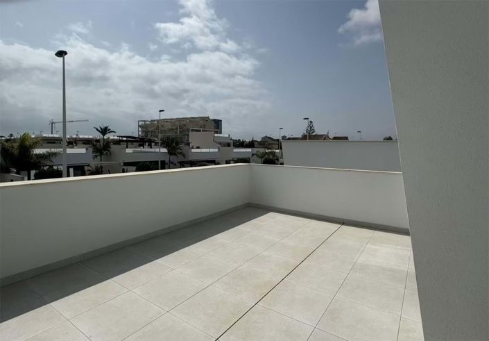 Image No.18-3 Bed Villa for sale