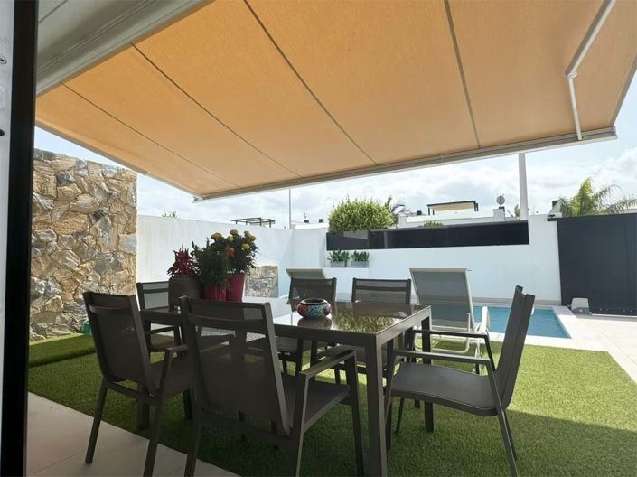 Image No.2-3 Bed Villa for sale