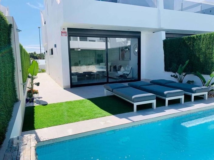 Image No.1-3 Bed Villa for sale