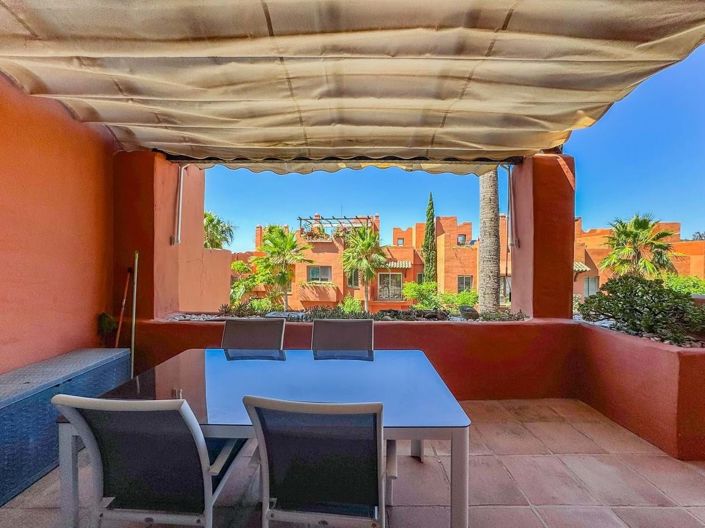 Image No.13-4 Bed Townhouse for sale