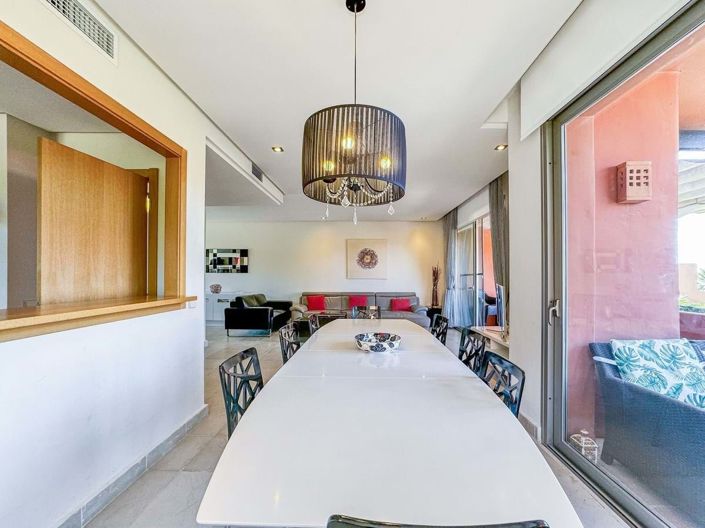 Image No.14-4 Bed Townhouse for sale