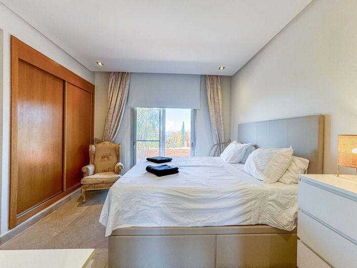 Image No.25-4 Bed Townhouse for sale