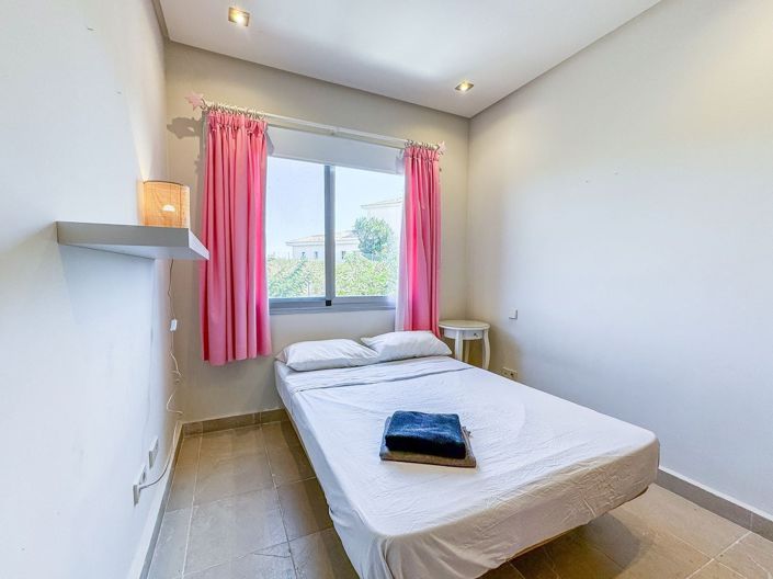 Image No.38-4 Bed Townhouse for sale