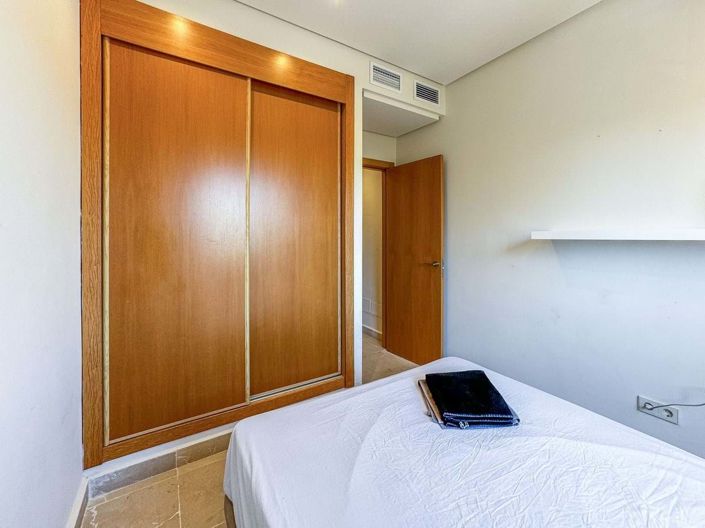 Image No.40-4 Bed Townhouse for sale