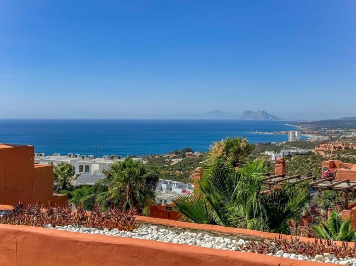 Image No.42-4 Bed Townhouse for sale