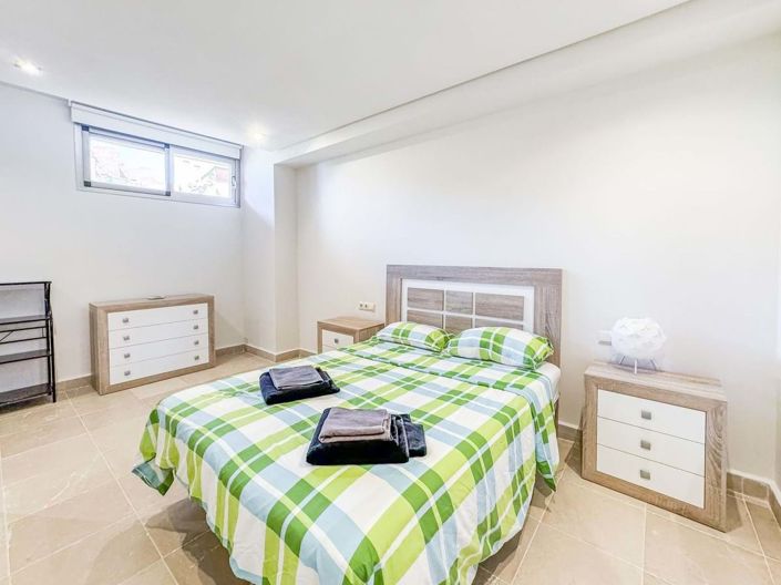 Image No.49-4 Bed Townhouse for sale