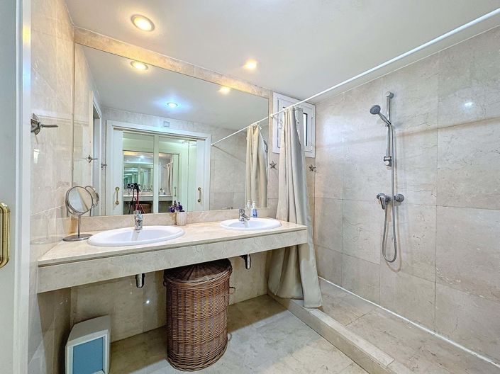 Image No.17-2 Bed Apartment for sale