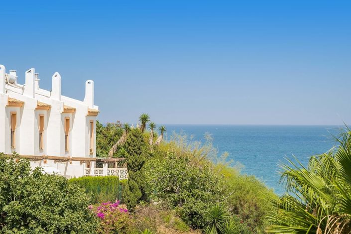 Image No.12-2 Bed Apartment for sale