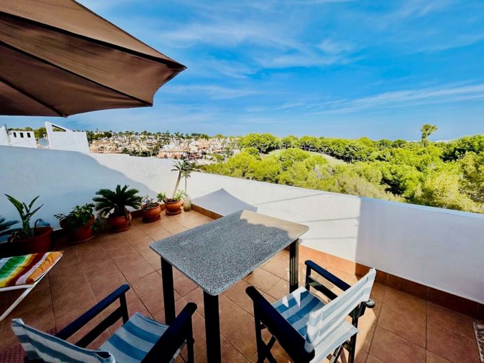 Image No.36-3 Bed Townhouse for sale