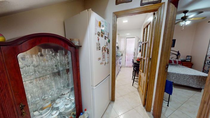 Image No.12-3 Bed Townhouse for sale