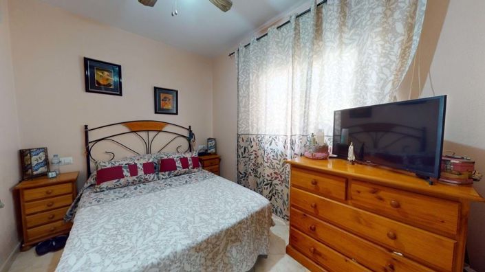 Image No.13-3 Bed Townhouse for sale