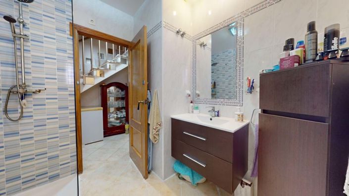 Image No.15-3 Bed Townhouse for sale