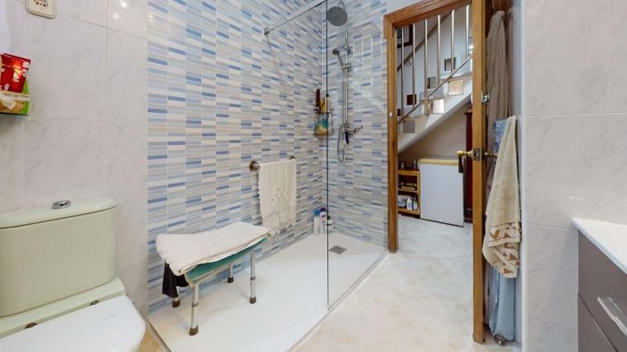 Image No.16-3 Bed Townhouse for sale