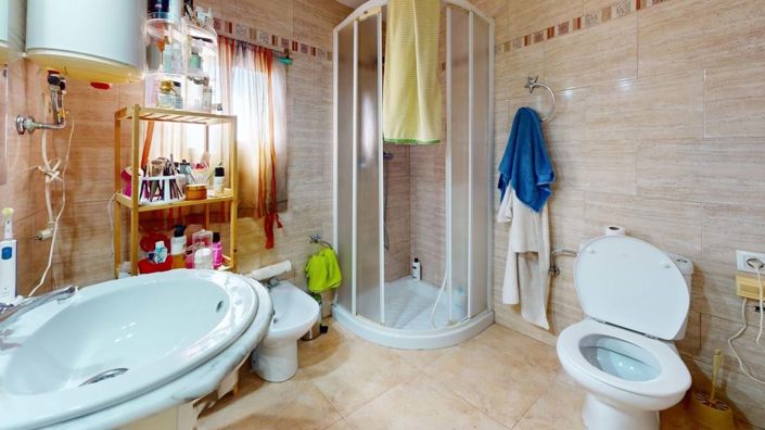 Image No.21-3 Bed Townhouse for sale