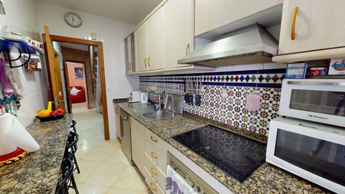 Image No.9-3 Bed Townhouse for sale