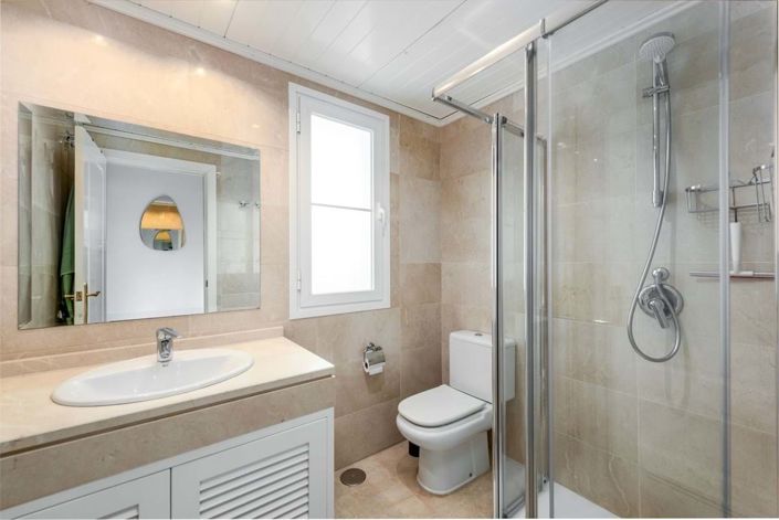 Image No.18-Appartement de 2 chambres à vendre à Estepona