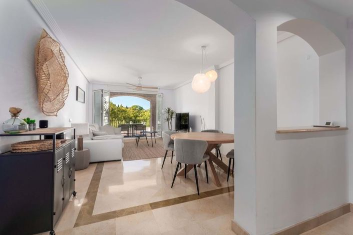 Image No.9-Appartement de 2 chambres à vendre à Estepona