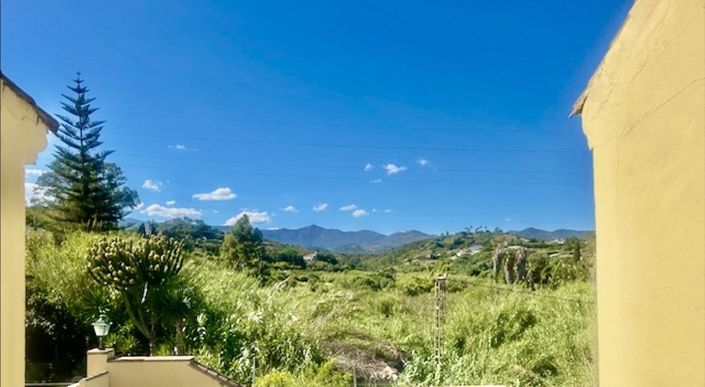 Image No.9-3 Bed Townhouse for sale