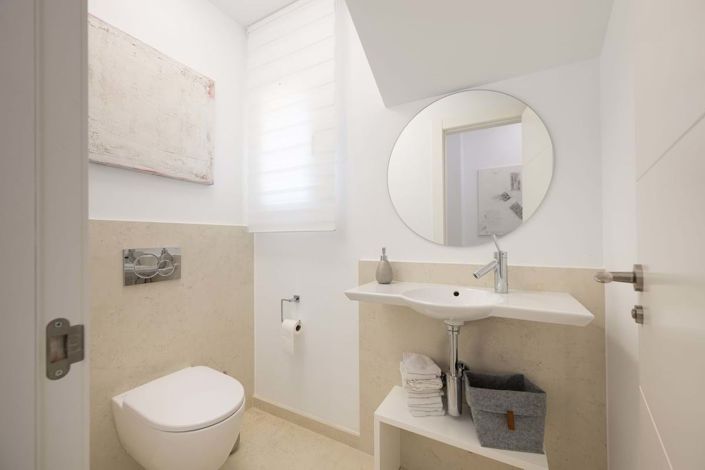 Image No.10-3 Bed Townhouse for sale