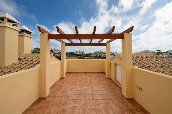 Image No.16-3 Bed Townhouse for sale