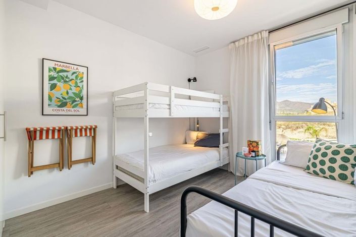 Image No.20-3 Bed Apartment for sale