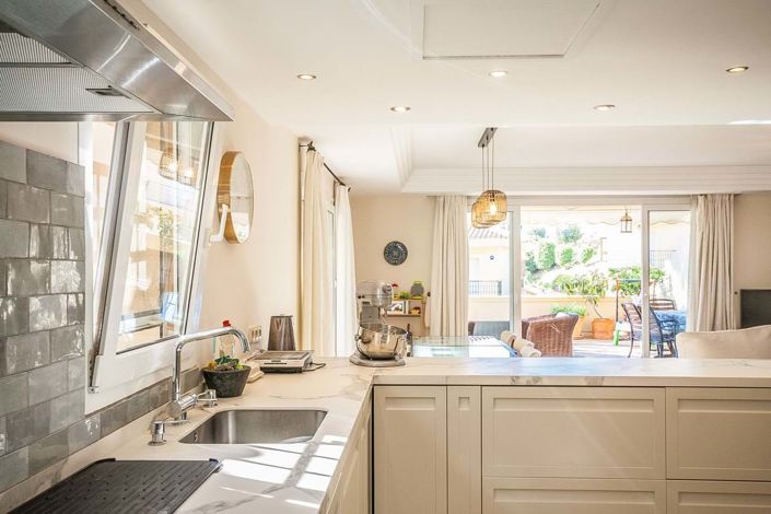 Image No.6-4 Bed Villa for sale