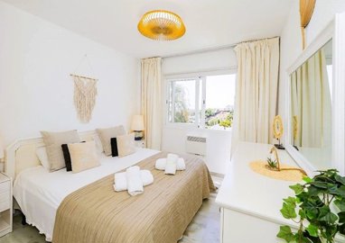 1447-525816-78d1f4f8b6655591b02d22fabb36a692d