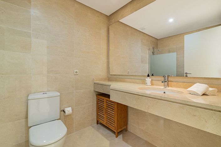 Image No.30-2 Bed Apartment for sale