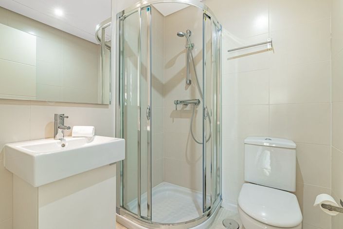 Image No.38-2 Bed Apartment for sale