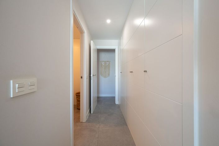 Image No.13-3 Bed Apartment for sale