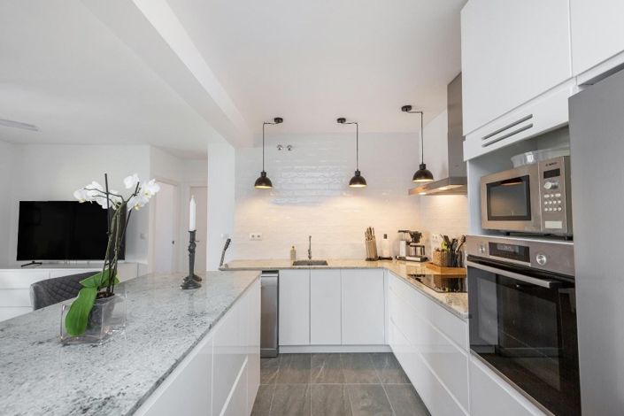 Image No.6-2 Bed Townhouse for sale