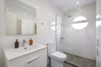 1447-526188-78d1f4f8b6655591b02d22fabb36a692d