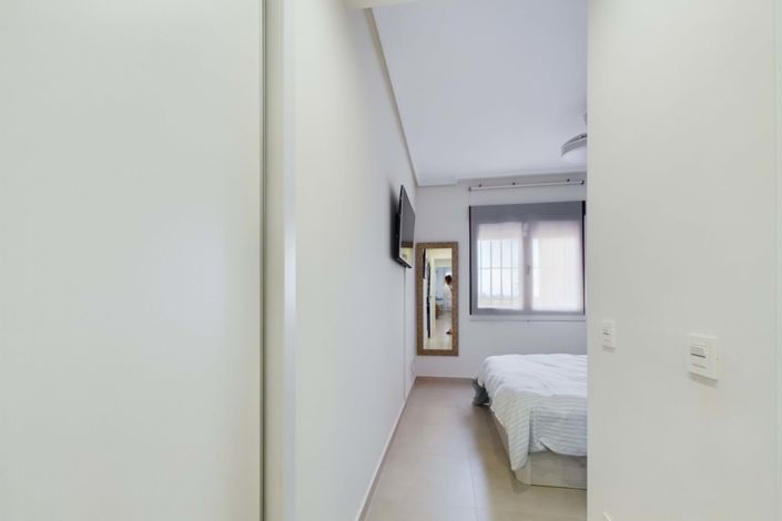 Image No.12-3 Bed Apartment for sale