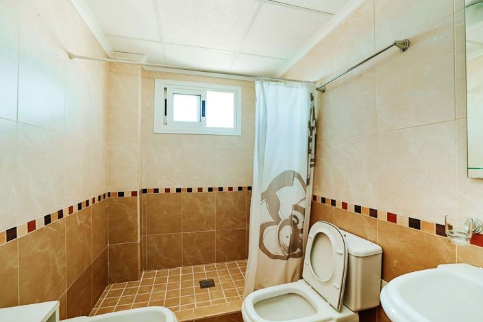 Image No.14-3 Bed Townhouse for sale