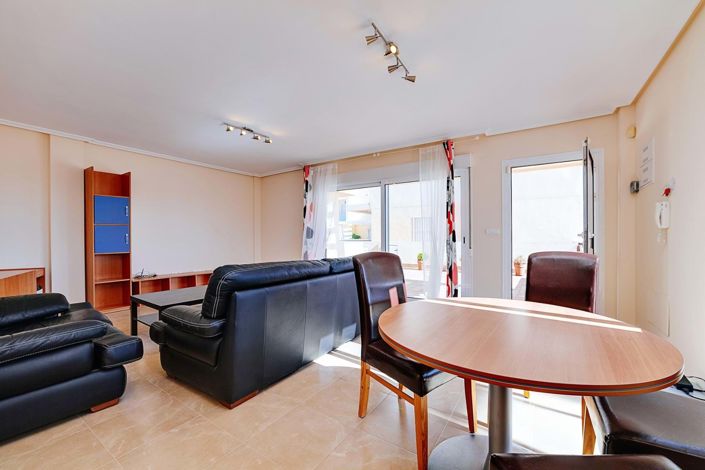 Image No.4-3 Bed Townhouse for sale