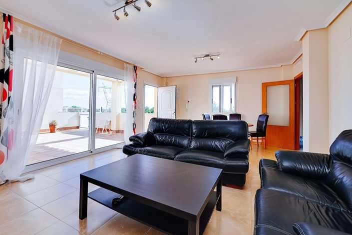 Image No.6-3 Bed Townhouse for sale