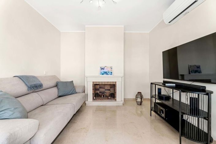 Image No.6-Villa de 4 chambres à vendre à Mijas Costa