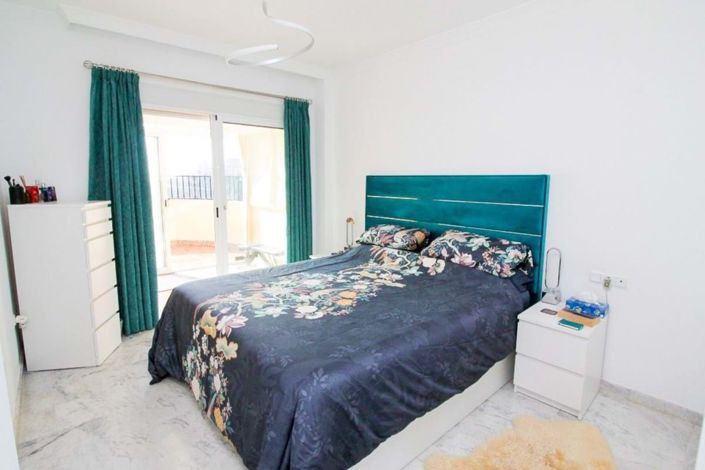 Image No.14-3 Bed Apartment for sale