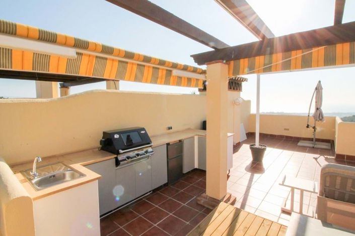 Image No.24-3 Bed Apartment for sale