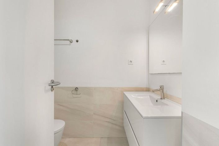 Image No.25-2 Bed Apartment for sale