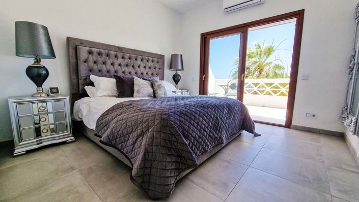 Image No.13-3 Bed Townhouse for sale