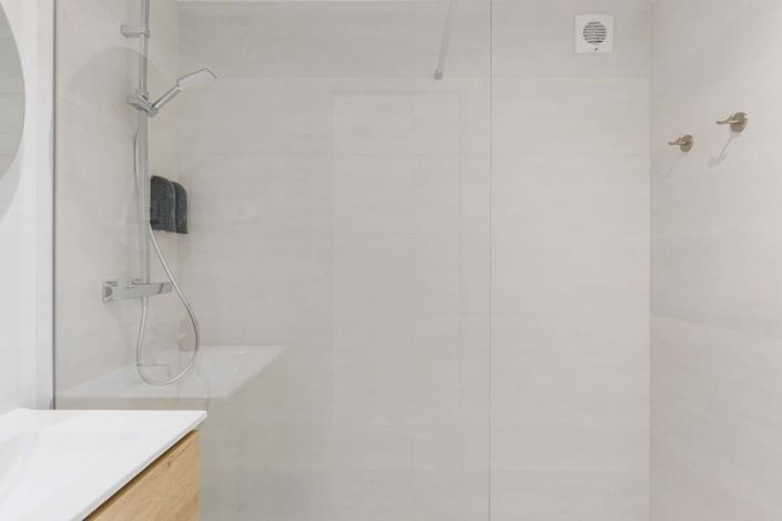 Image No.19-2 Bed Apartment for sale