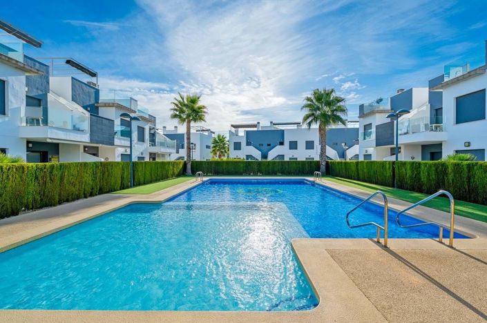 Image No.21-2 Bed Apartment for sale