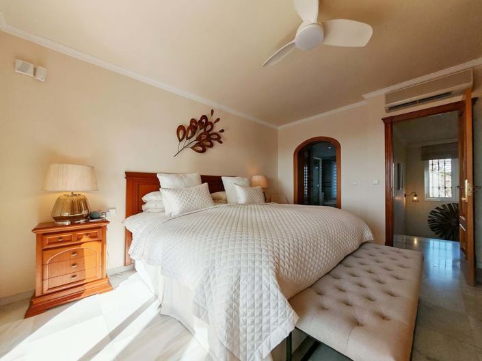 Image No.11-3 Bed Villa for sale