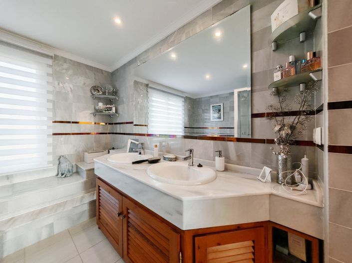 Image No.13-3 Bed Villa for sale